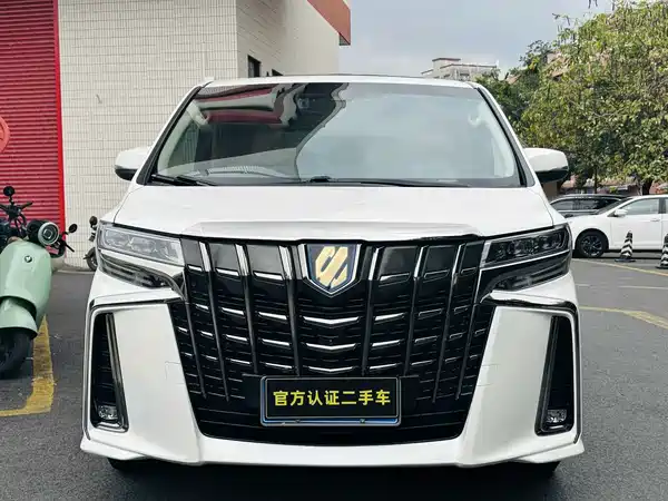 Toyota Alphard 2023
