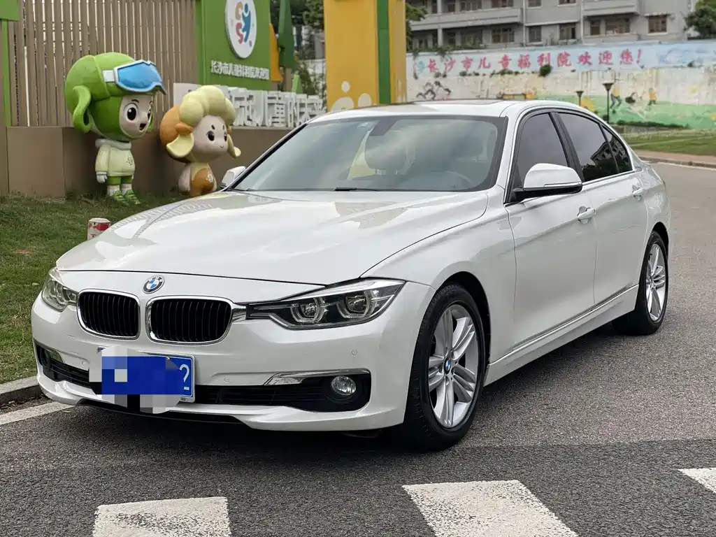 BMW 3 Series 2017 — фото 1