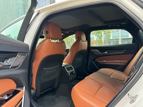 Jaguar XFL 2024