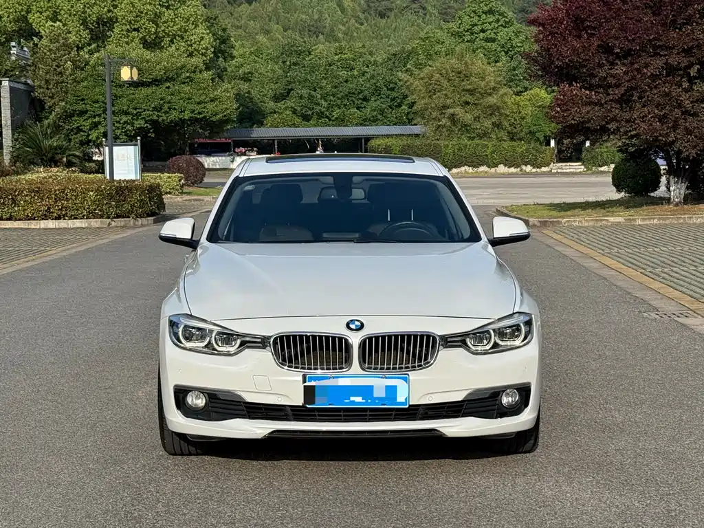 BMW 3 Series 2018 — фото 2