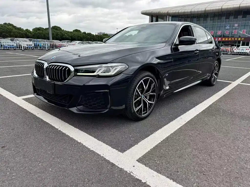 BMW 5 Series 2022