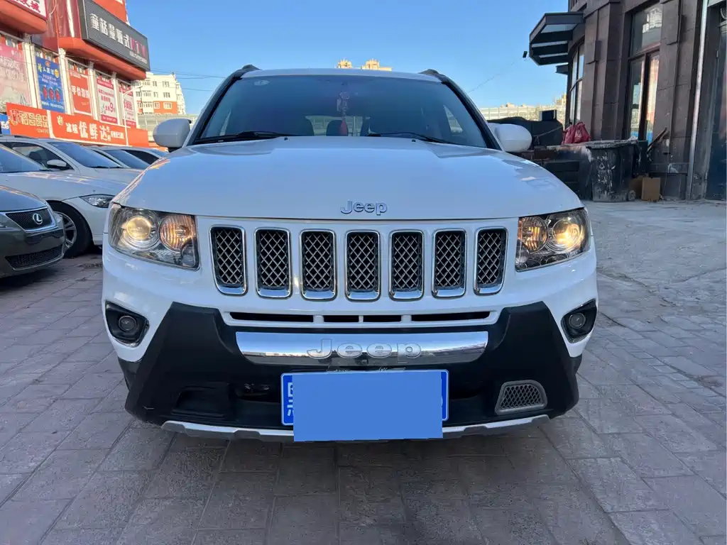 Jeep Compass 2015 — фото 2