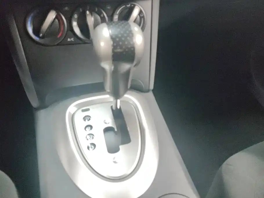 Nissan Qashqai 2015 — фото 16