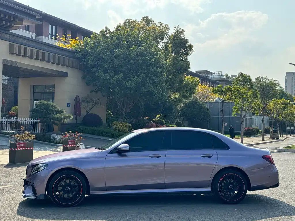 Mercedes-Benz E-Class 2019 — фото 12