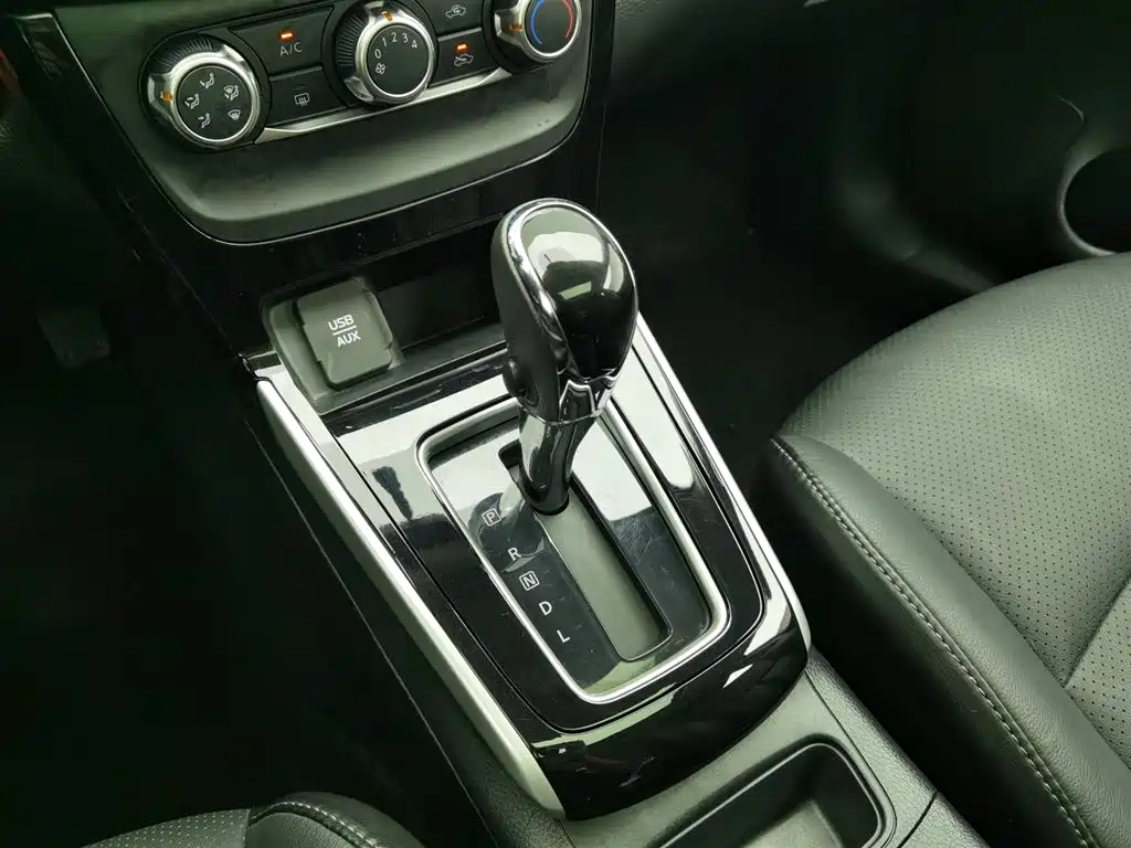 Nissan Sylphy 2018 — фото 13