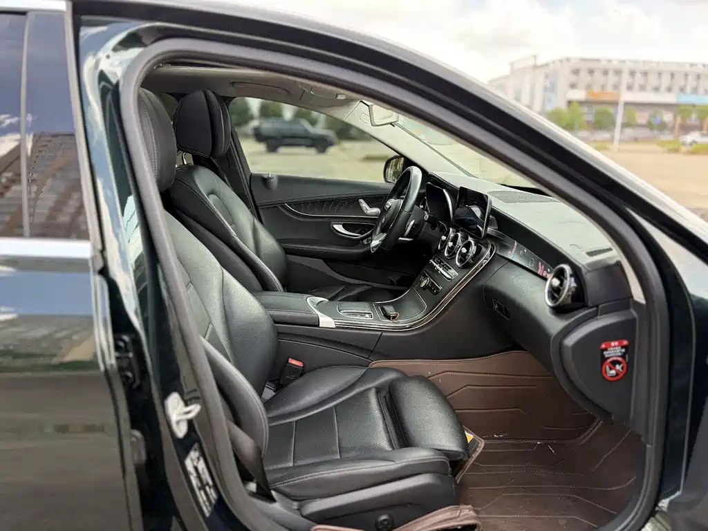 Mercedes-Benz C-Class 2020 — фото 13
