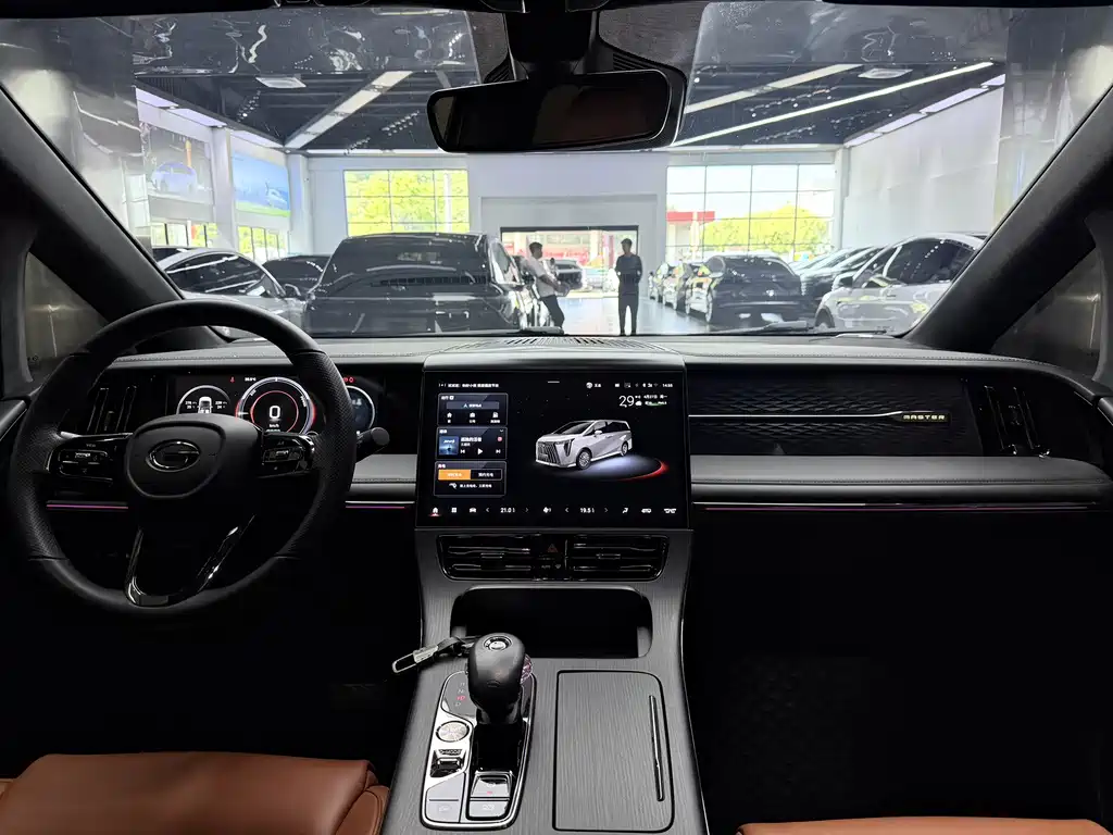 GAC Motor Trumpchi E9 2024 — фото 3