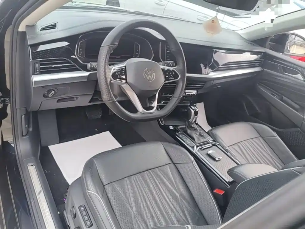 Volkswagen Passat 2023 — фото 10