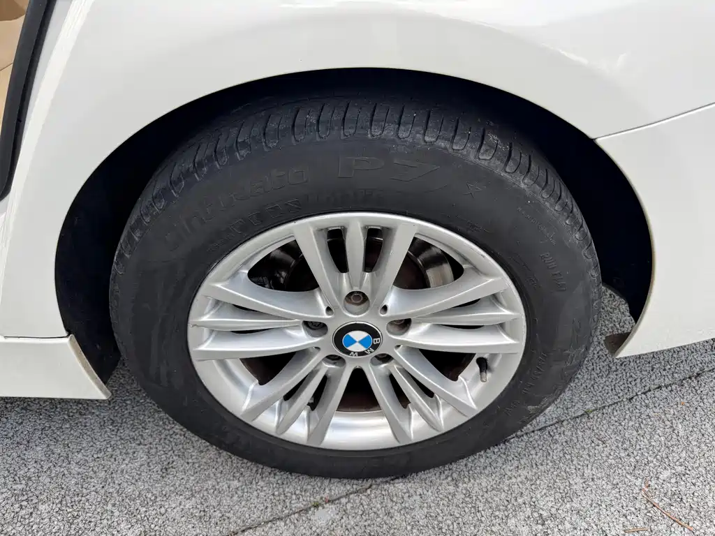 BMW 3 Series 2014 — фото 30