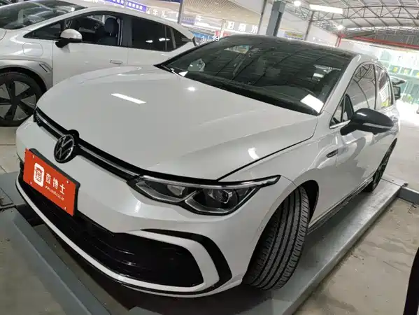 Volkswagen Golf 2022