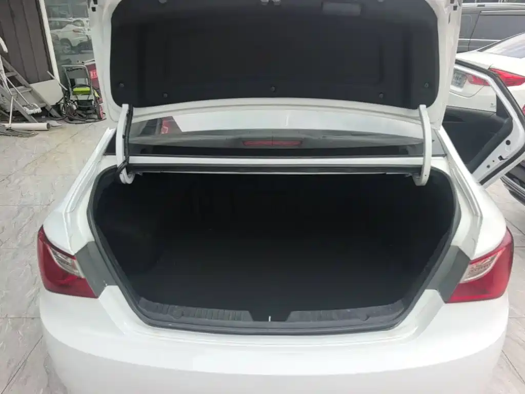 Hyundai Sonata 2015 — фото 19
