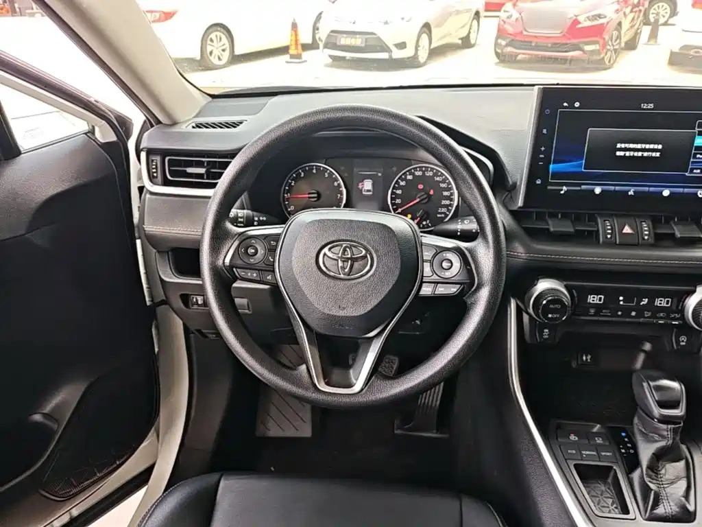 Toyota Wildlander 2020 — фото 11