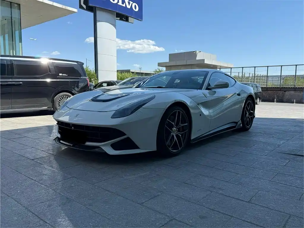 Ferrari F12berlinetta 2014 — фото 1