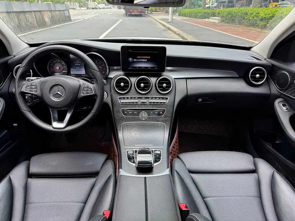 Mercedes-Benz C-Class 2017 — фото 14