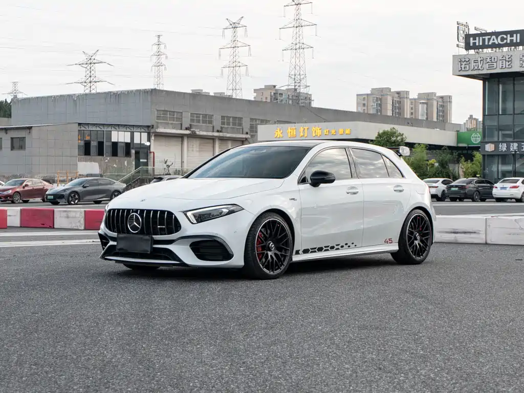 Mercedes-Benz A-Class AMG 2020 — фото 1