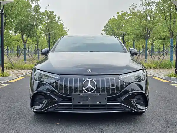 Mercedes-Benz EQE 2024