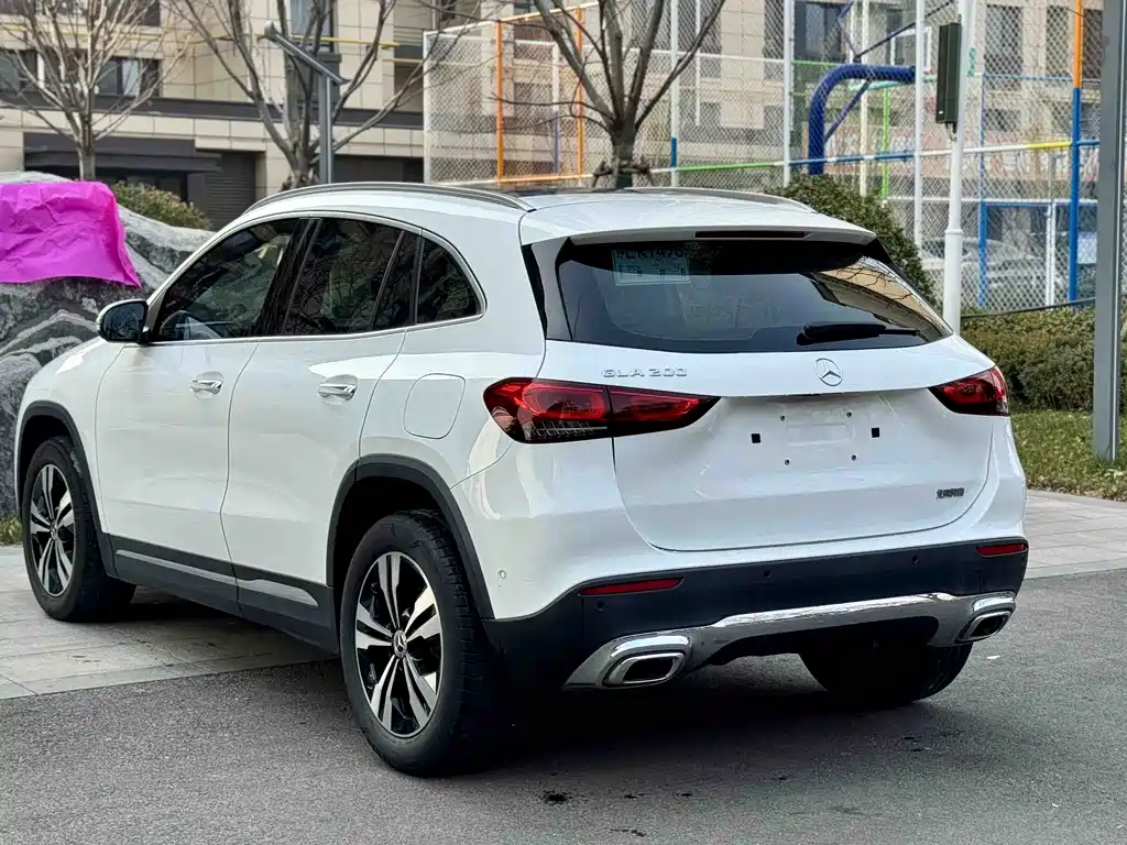 Mercedes-Benz GLA 2021 — фото 21