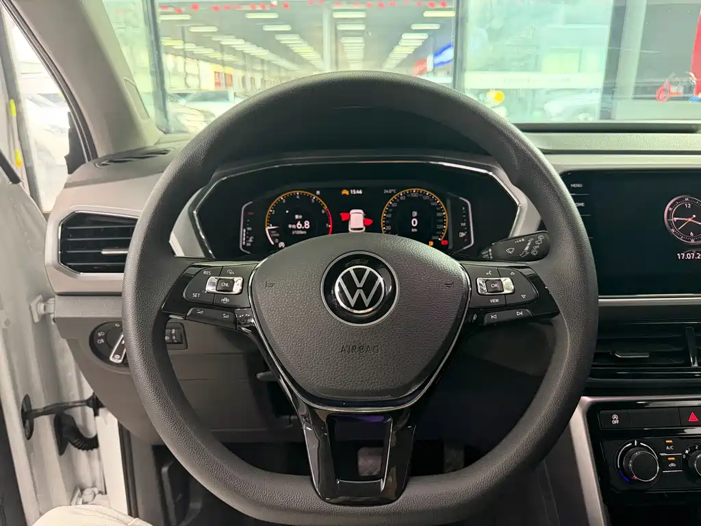 Volkswagen T-Cross 2022 — фото 11