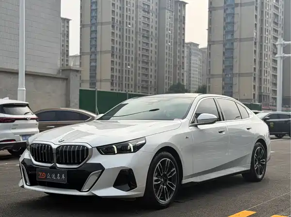 BMW 5 Series 2025