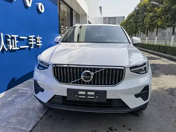 Volvo XC40 2024