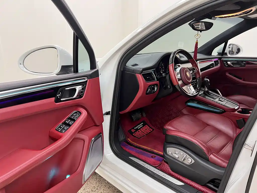 Porsche Macan 2015 — фото 13