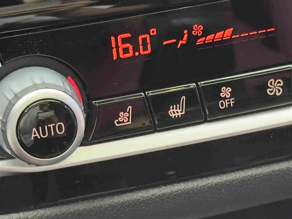 BMW 5 Series New Energy 2020 — фото 13