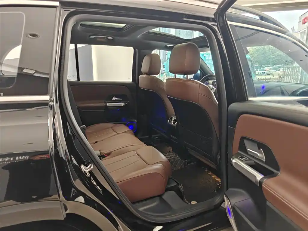 Mercedes-Benz GLB 2023 — фото 14