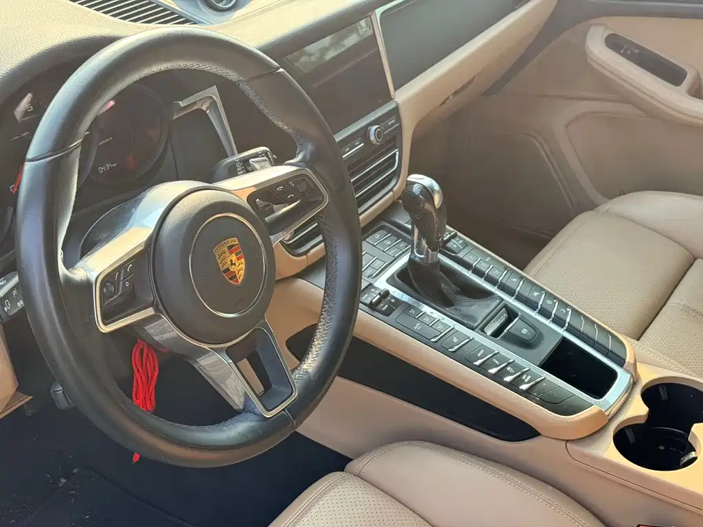 Porsche Macan 2021 — фото 4