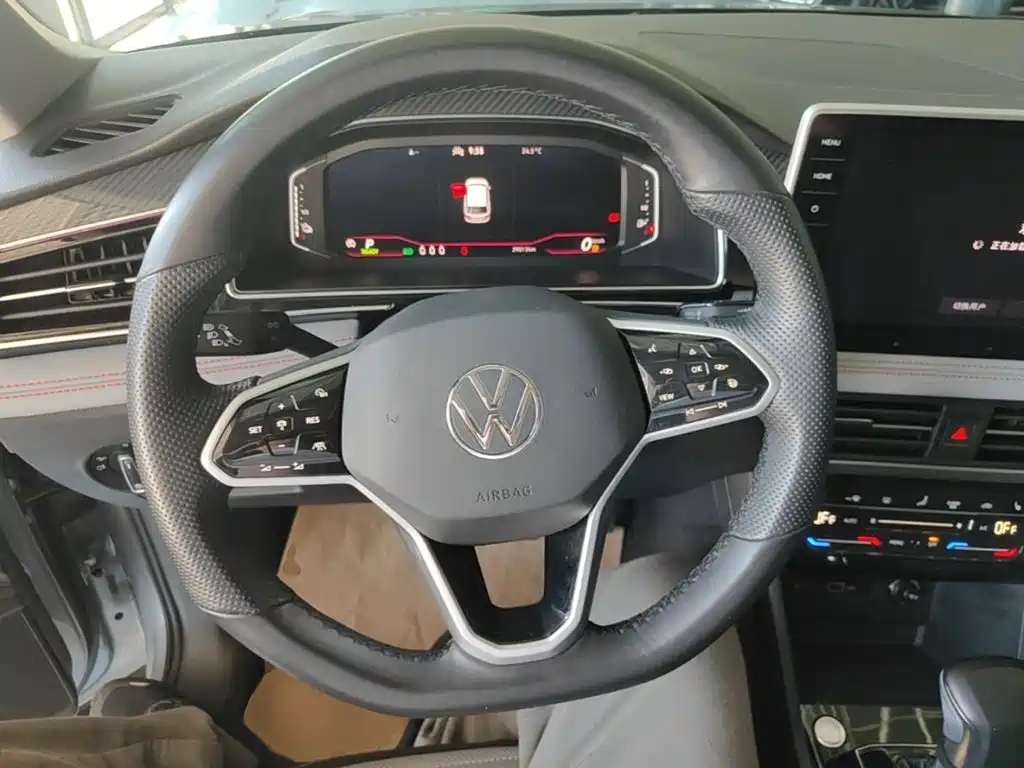 Volkswagen Tiguan L PHEV 2021 — фото 11