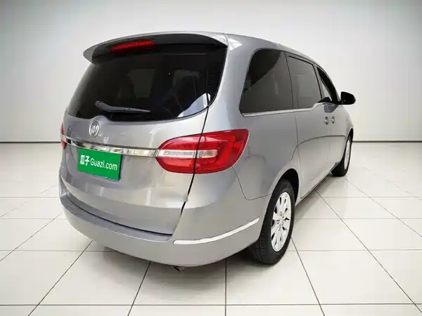 Buick GL8 2019