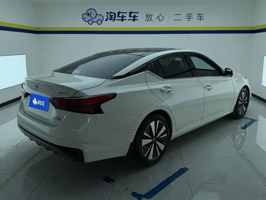 Nissan Teana 2020
