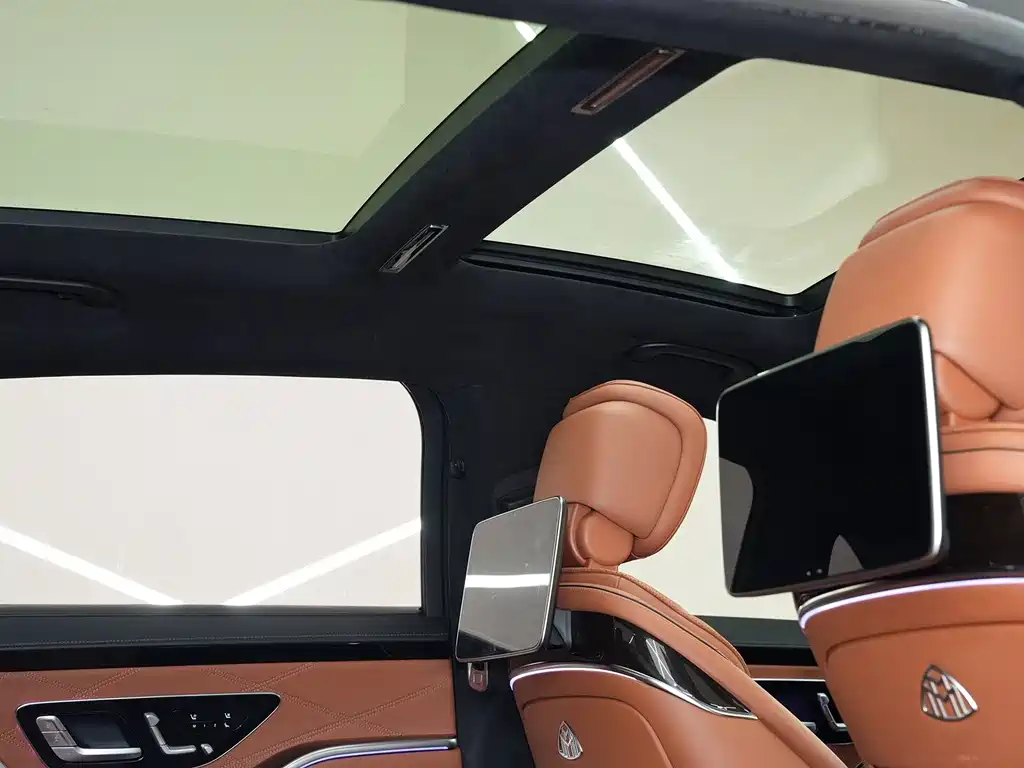 Mercedes-Benz Maybach S-Class 2021 — фото 21