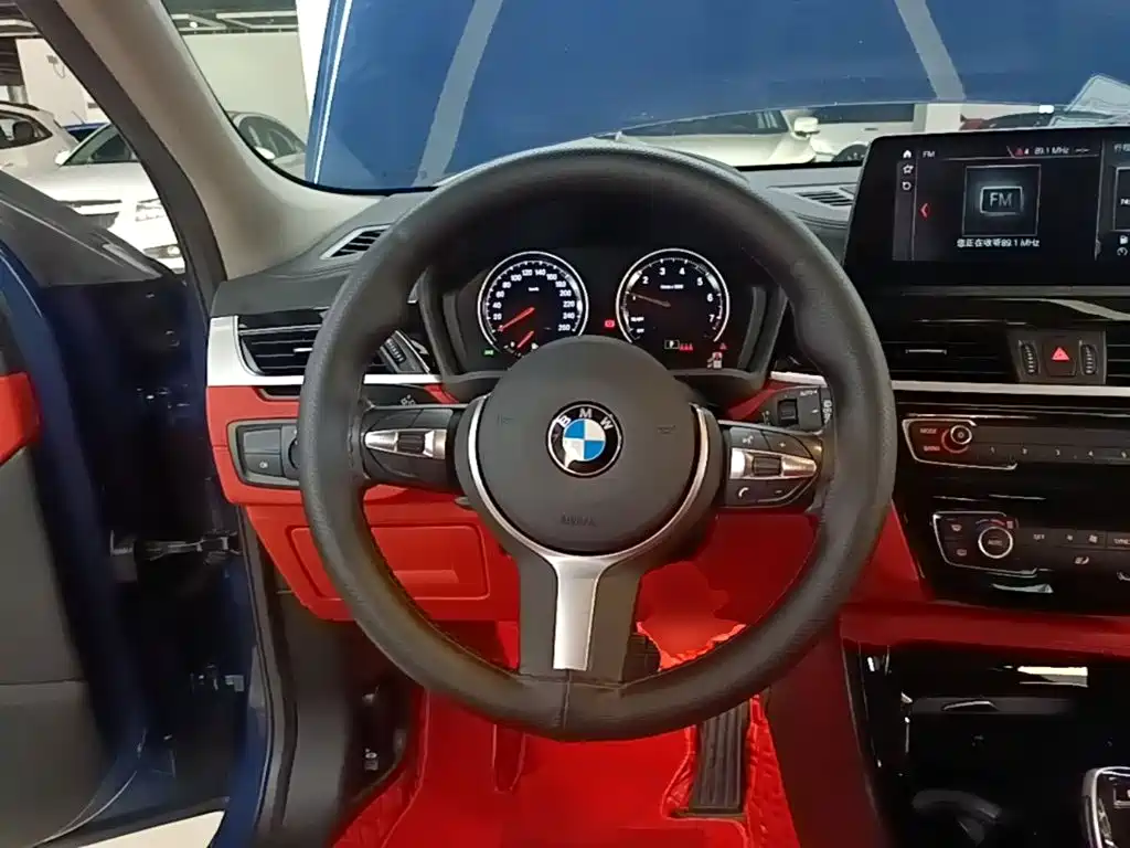 BMW X2 2021 — фото 11