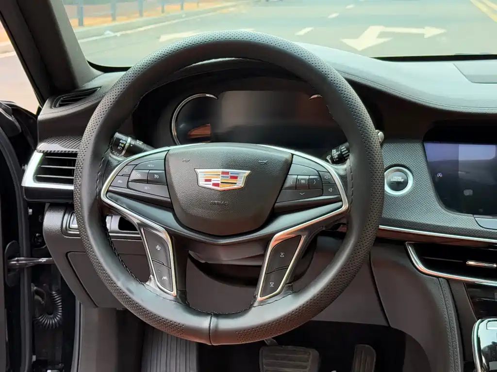 Cadillac CT6 2020 — фото 31