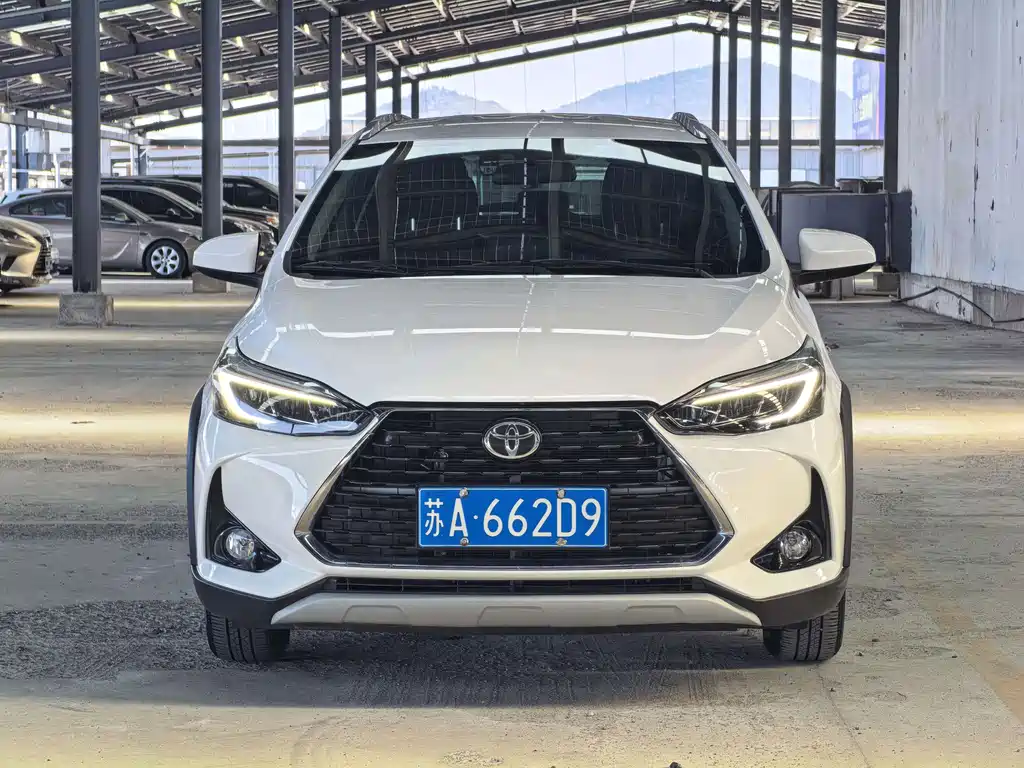 Toyota Yaris L 2022