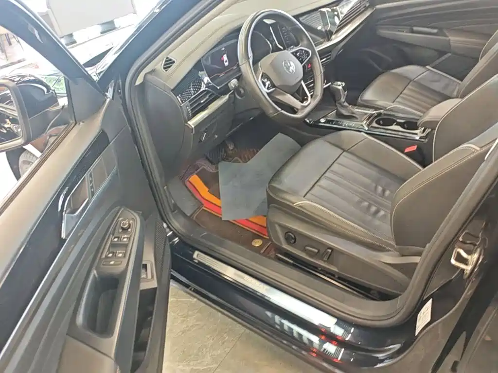Volkswagen Passat 2023 — фото 16