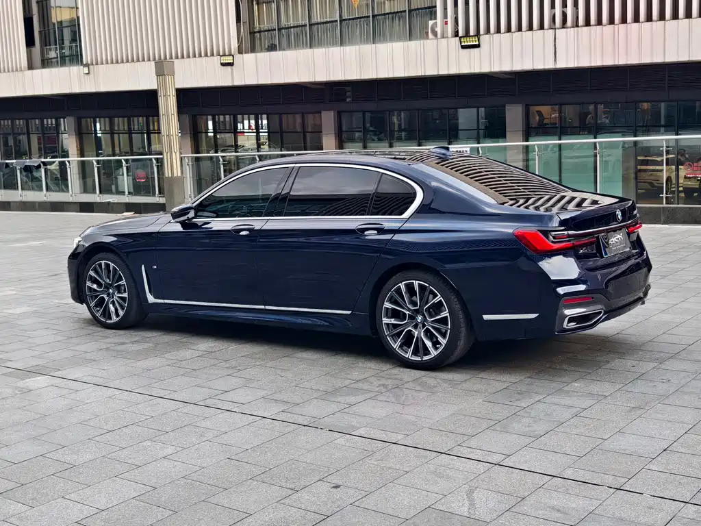 BMW 7 Series 2022 — фото 13