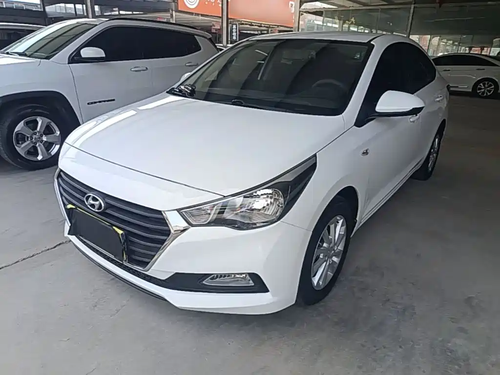 Hyundai Verna 2018 — фото 2