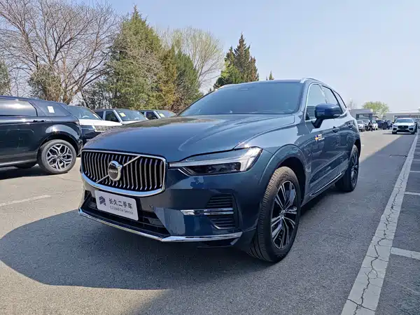 Volvo XC60 2022