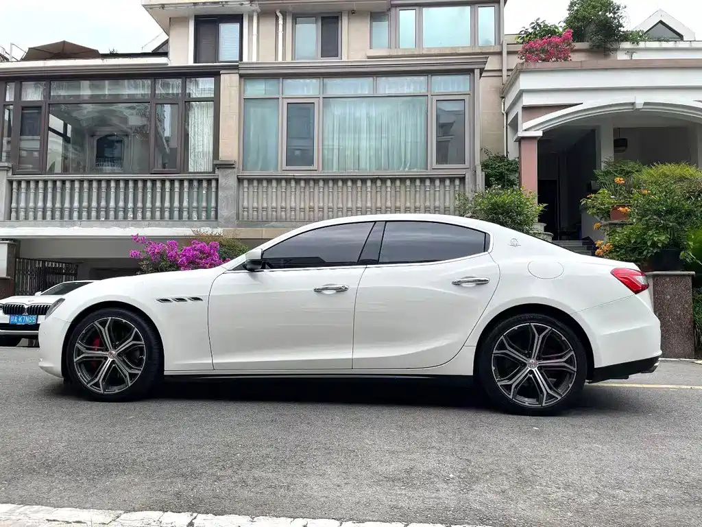 Maserati Ghibli 2017 — фото 2