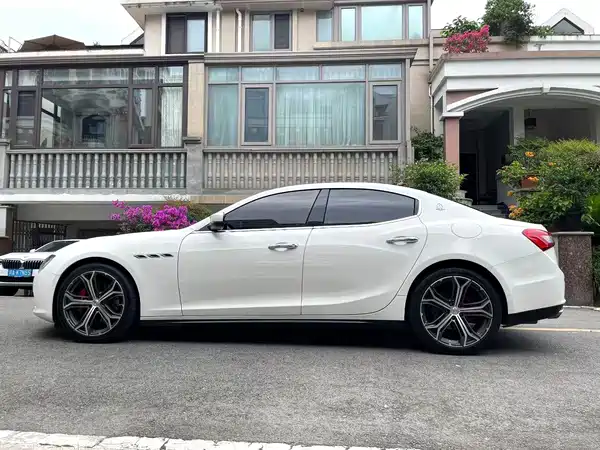 Maserati Ghibli 2017
