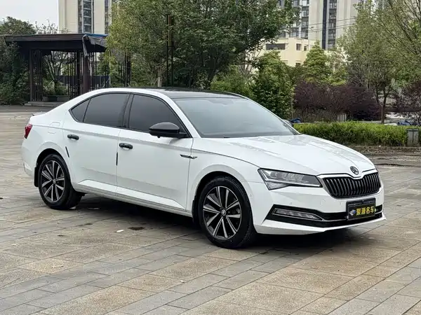 Skoda Superb 2024