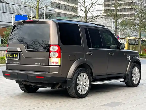 Land Rover Discovery 2012