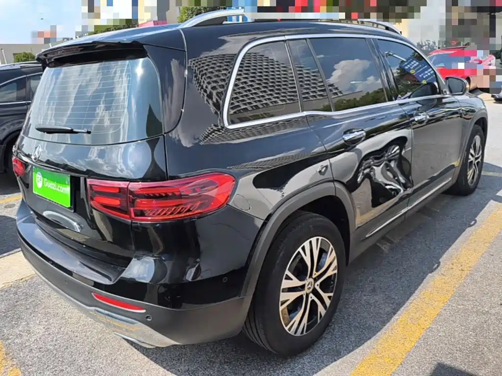 Mercedes-Benz GLB 2024
