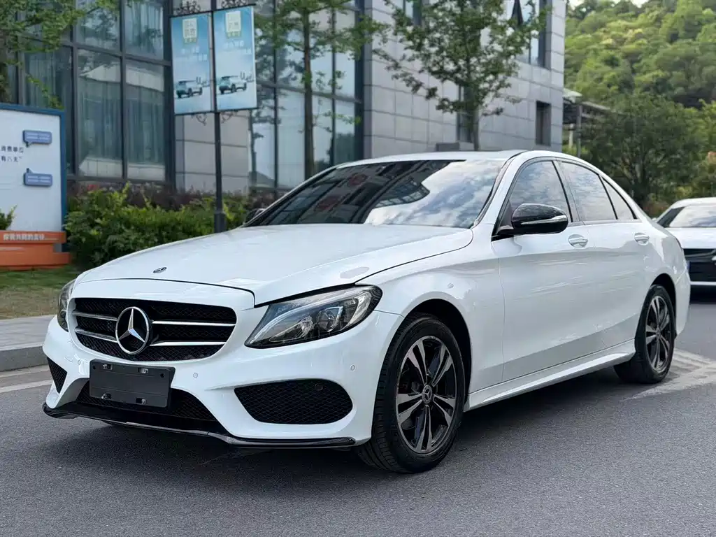 Mercedes-Benz C-Class 2017 — фото 1