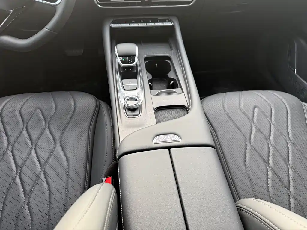 Chery Arrizo 8 PRO 2025 — фото 10
