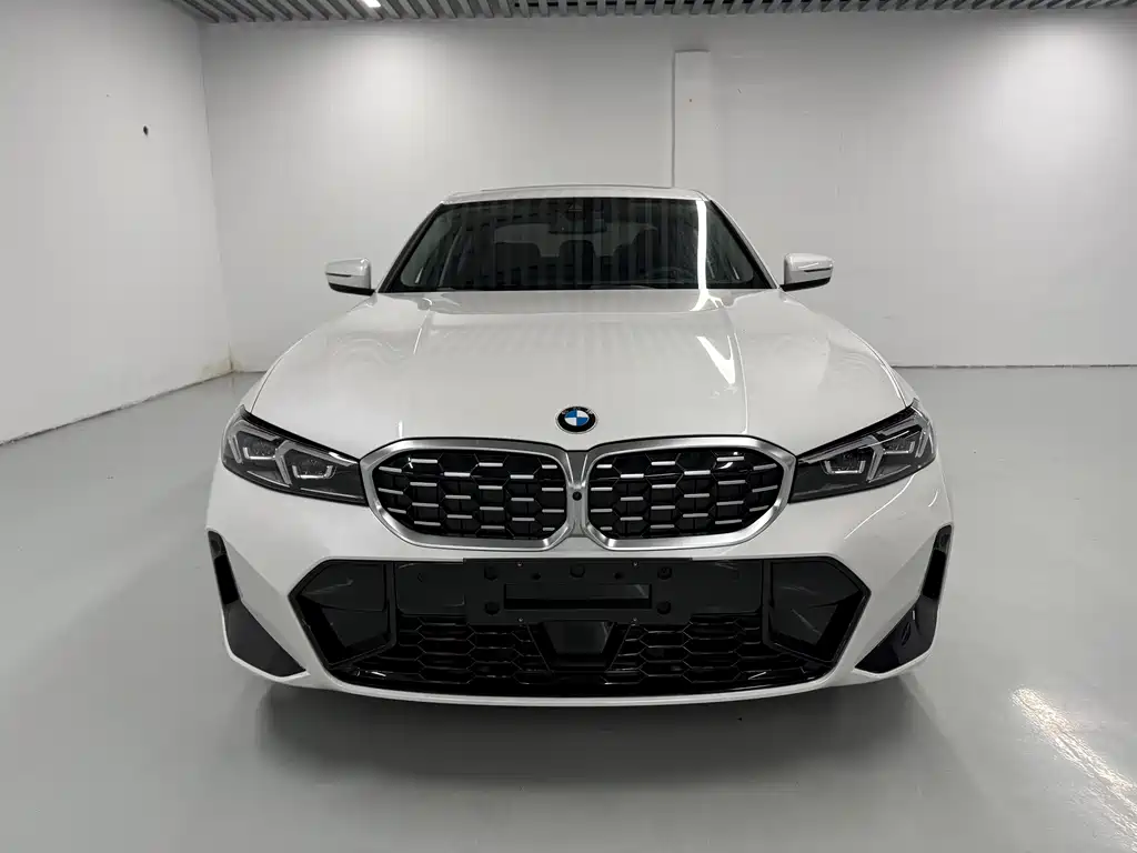 BMW 3 Series 2025 — фото 2