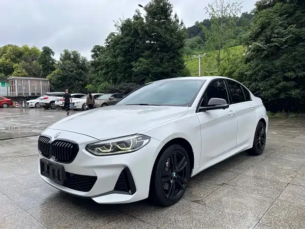 BMW 1 Series 2023
