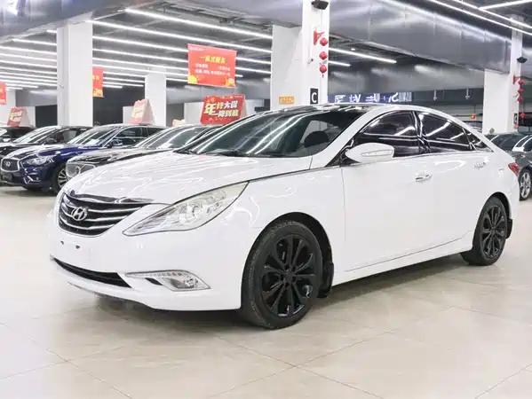 Hyundai Sonata 2013