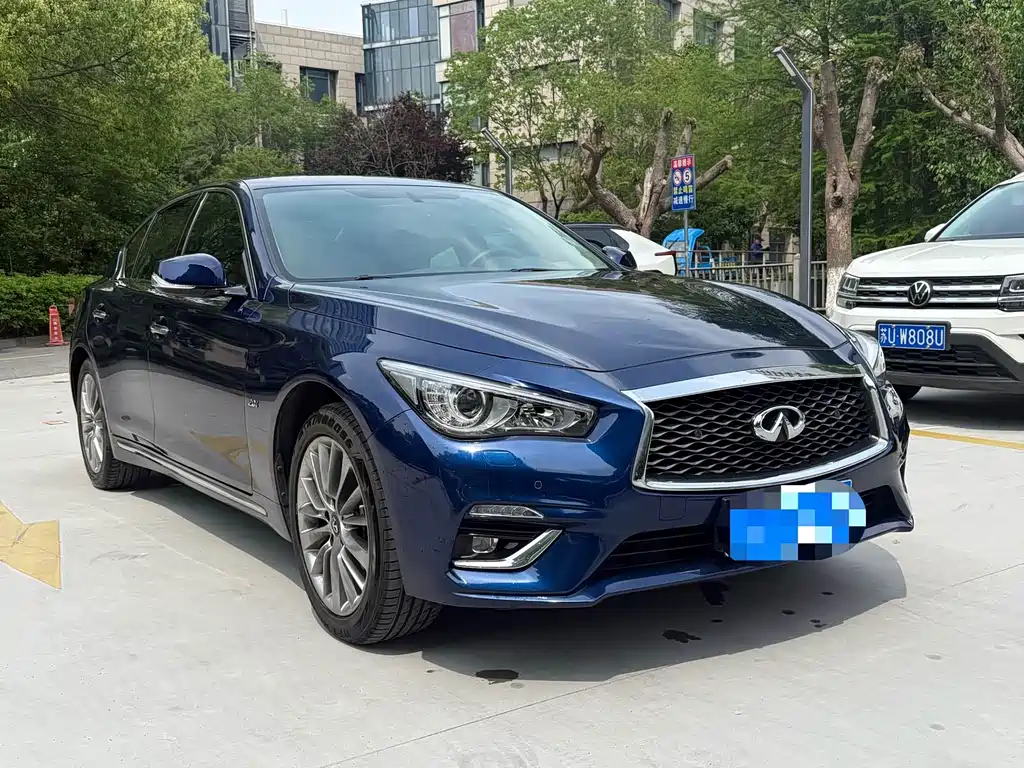 Infiniti Q50L 2019